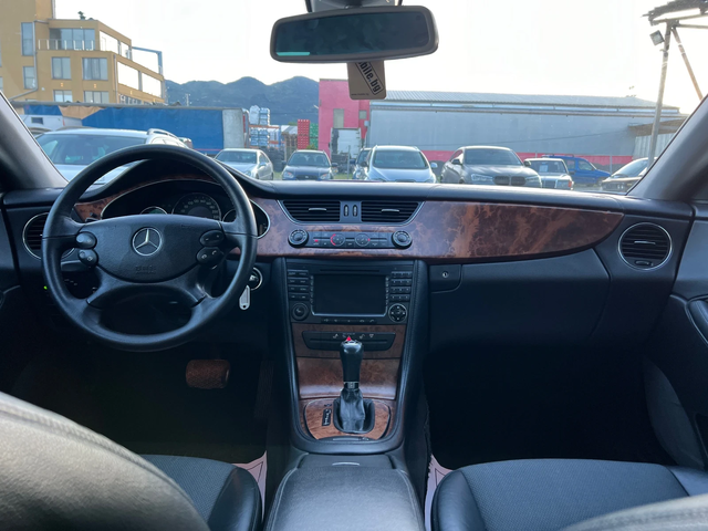 Mercedes-Benz CLS 320 CDI 224к.с./На пружини/ Перфектно състояние!!! - автомобили, коли, обяви за нови и употребявани 16