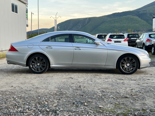 Mercedes-Benz CLS 320 CDI 224к.с./На пружини/ Перфектно състояние!!! - автомобили, коли, обяви за нови и употребявани 3