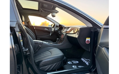 Mercedes-Benz CLS 320 CDI= 63AMG= FACELIFT= KEYLESS GO= ПОДГРЯВАНЕ/ОБДУХ - автомобили, коли, обяви за нови и употребявани 10