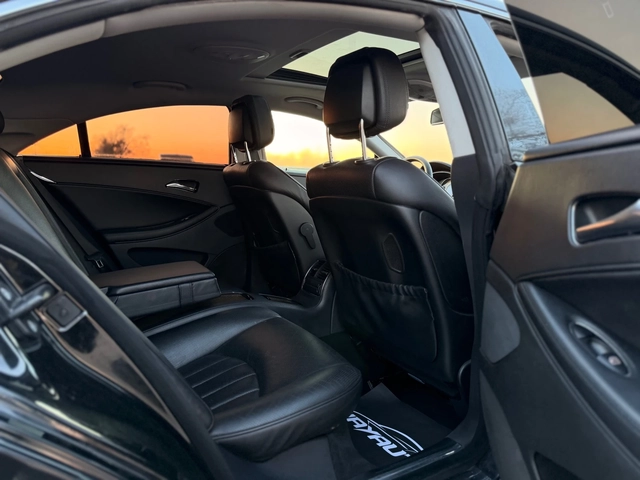 Mercedes-Benz CLS 320 CDI= 63AMG= FACELIFT= KEYLESS GO= ПОДГРЯВАНЕ/ОБДУХ - автомобили, коли, обяви за нови и употребявани 11