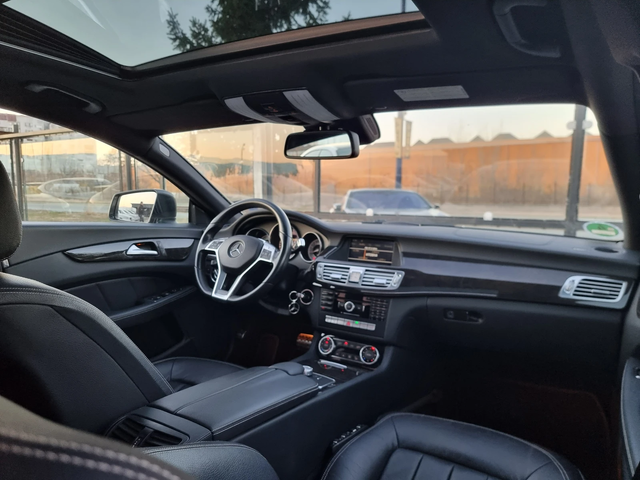 Mercedes-Benz CLS 350 * AMG Edition * Key less GO * Distronic * Camera * - автомобили, коли, обяви за нови и употребявани 13