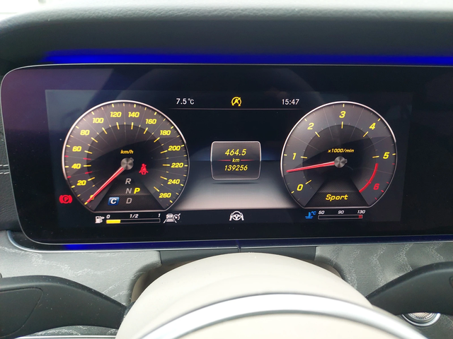 Mercedes-Benz CLS 350 4MATIC - автомобили, коли, обяви за нови и употребявани 15