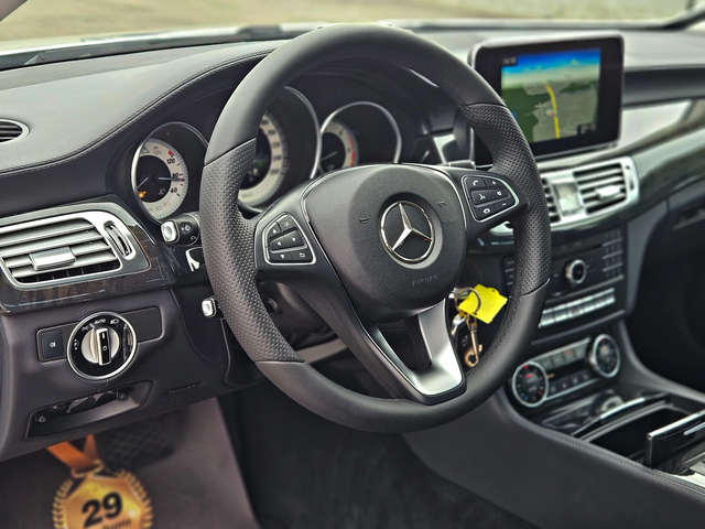Mercedes-Benz CLS 350 AMG/FACE/GERMANY/DISTR/CAMERA/AMBIENT/CAR PLAY/LIZ - автомобили, коли, обяви за нови и употребявани 9