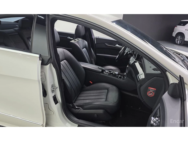 Mercedes-Benz CLS 350 4MATIC* AMG* ПОДГРЕВ* ОБДУХВАНЕ* МЪРТВА ТОЧКА - автомобили, коли, обяви за нови и употребявани 7