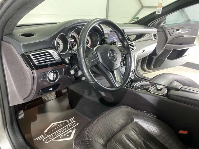Mercedes-Benz CLS 350 CDI * DIST* CAMERA* H&K* FULL - автомобили, коли, обяви за нови и употребявани 6