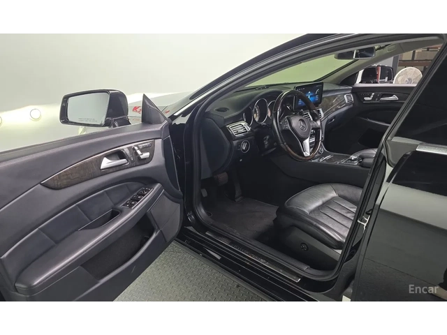 Mercedes-Benz CLS 350 AIRMATIC | ПОДГРЕВ | ОБДУХ | ПАНОРАМА - автомобили, коли, обяви за нови и употребявани 5