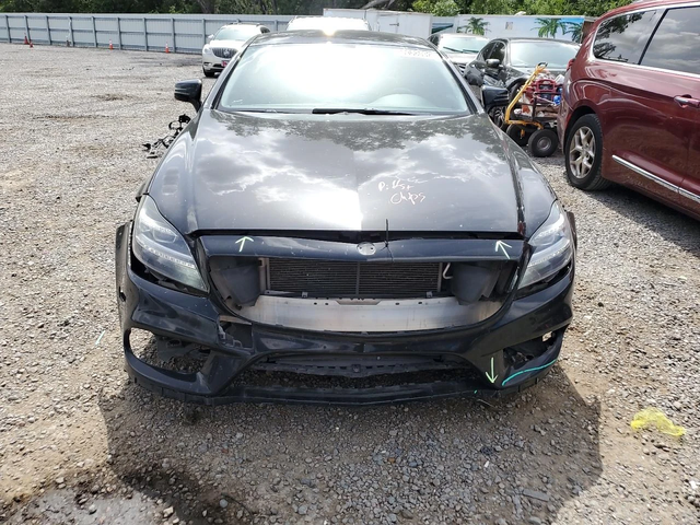 Mercedes-Benz CLS 400 AMG* Harman/Kardon* Blins Spot* Keyless - автомобили, коли, обяви за нови и употребявани 1