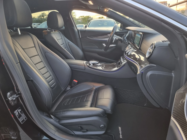 Mercedes-Benz CLS 400 * 4 Matic * AMG * CARBON * INDIVIDUAL /* 360 - автомобили, коли, обяви за нови и употребявани 11