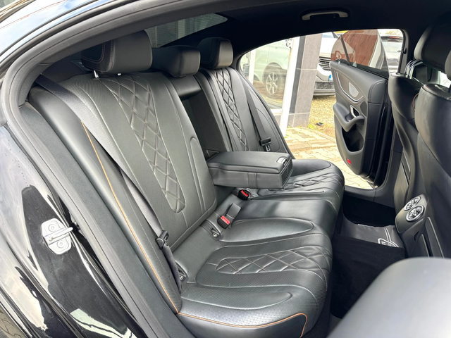 Mercedes-Benz CLS 400 4MAT#DESIGNO EDITION1#SOFTCLOSE#ОБДУХ#FULL - автомобили, коли, обяви за нови и употребявани 10