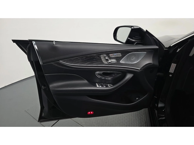 Mercedes-Benz CLS 400 - автомобили, коли, обяви за нови и употребявани 7