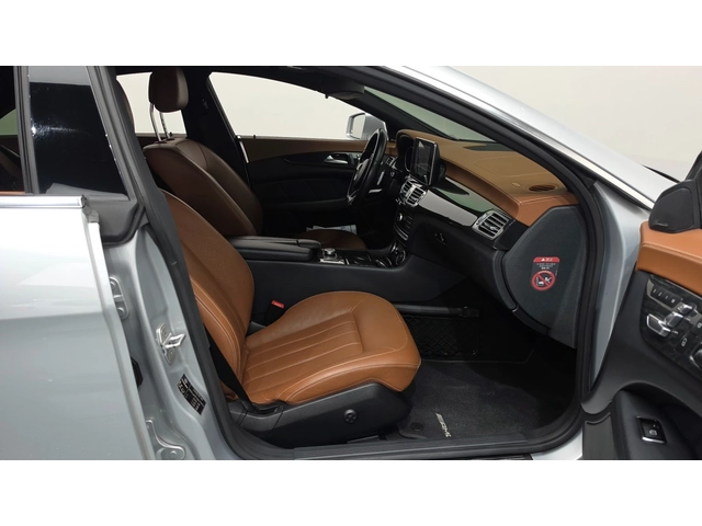 Mercedes-Benz CLS 400 - автомобили, коли, обяви за нови и употребявани 9
