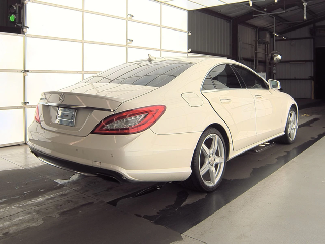 Mercedes-Benz CLS 550 AMG* LANE ASSIST* МАСАЖ* KEYLESS GO* ОБДУХ* HARMAN - автомобили, коли, обяви за нови и употребявани 5