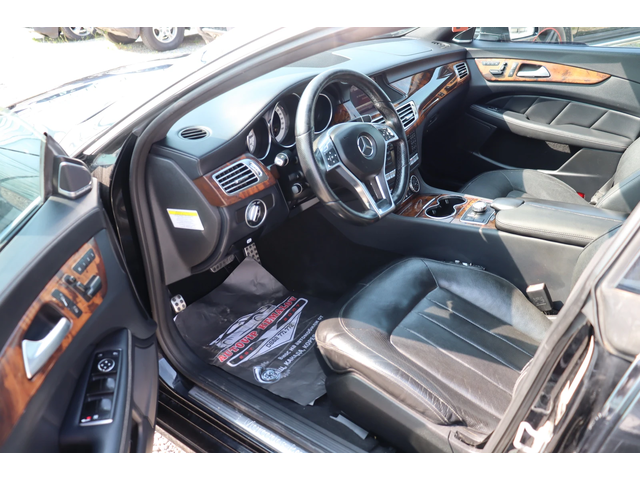 Mercedes-Benz CLS 550 TOP!/ - автомобили, коли, обяви за нови и употребявани 8