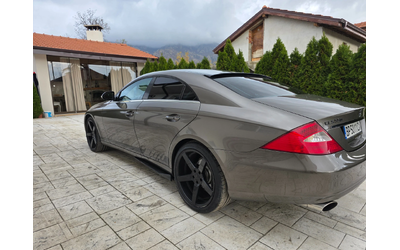 Mercedes-Benz CLS 550 5.0 GPL FULL НАПЪЛНО ОТСЛУЖЕН - автомобили, коли, обяви за нови и употребявани 7