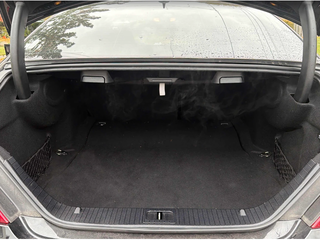 Mercedes-Benz CLS 550 - автомобили, коли, обяви за нови и употребявани 11