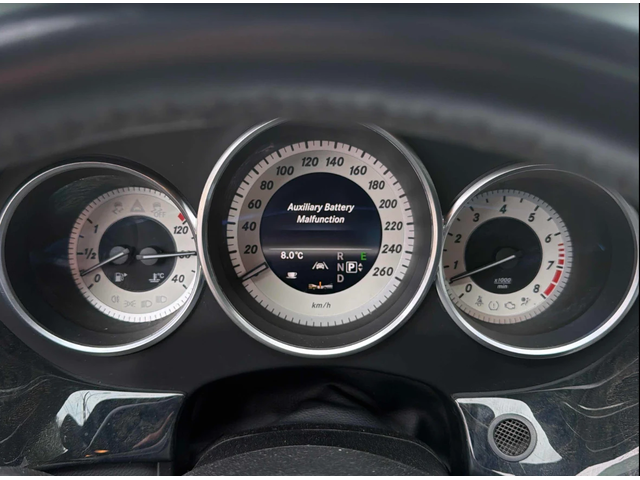 Mercedes-Benz CLS 550 - автомобили, коли, обяви за нови и употребявани 6