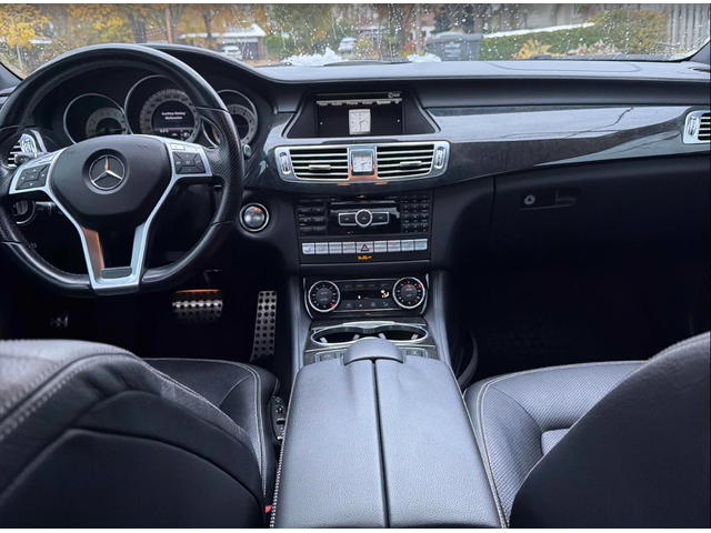 Mercedes-Benz CLS 550 - автомобили, коли, обяви за нови и употребявани 7
