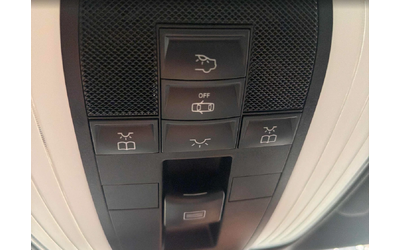 Mercedes-Benz CLS 550 - автомобили, коли, обяви за нови и употребявани 8