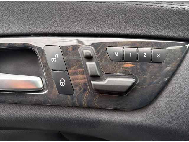 Mercedes-Benz CLS 550 - автомобили, коли, обяви за нови и употребявани 9