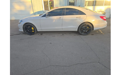 mercedes-benz-cls-550 - 1