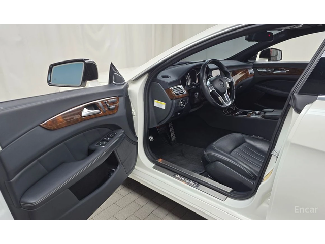 Mercedes-Benz CLS 550 AMG PACK* HARMAN KARDON* ГЕНЕРАЦИЯ* ОБДУХВАНЕ* - автомобили, коли, обяви за нови и употребявани 5