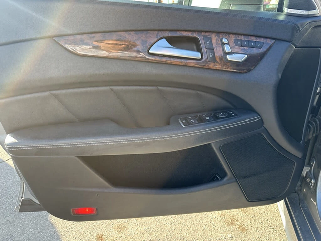 Mercedes-Benz CLS 550 4MATIC* harman/kardon* подгрев* обдух* шибидах* 36 - автомобили, коли, обяви за нови и употребявани 15