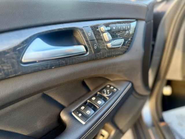 Mercedes-Benz CLS 550 4MATIC* AвтоКредит * (ЦЕНА ДО БГ) - автомобили, коли, обяви за нови и употребявани 13