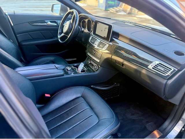 Mercedes-Benz CLS 550 4MATIC* AвтоКредит * (ЦЕНА ДО БГ) - автомобили, коли, обяви за нови и употребявани 9