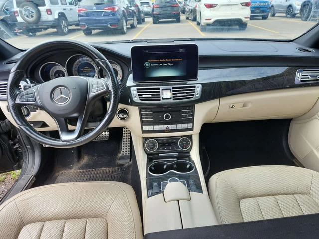 Mercedes-Benz CLS 550 АМГ ПАКЕТ/CARFAX/ ПОДГРЕВ/ОБДУХ/ПАНОРАМА - автомобили, коли, обяви за нови и употребявани 5