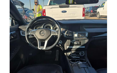 Mercedes-Benz CLS 550 CARFAX/Подгрев/ШИБЕДАХ/2 ключа/ХАРМАН - автомобили, коли, обяви за нови и употребявани 8