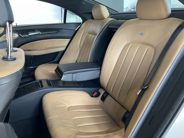 Mercedes-Benz CLS 550 4MATIC* КОЖА* DESIGNO* ОБДУХВ* BURM.* PANO* - автомобили, коли, обяви за нови и употребявани 15