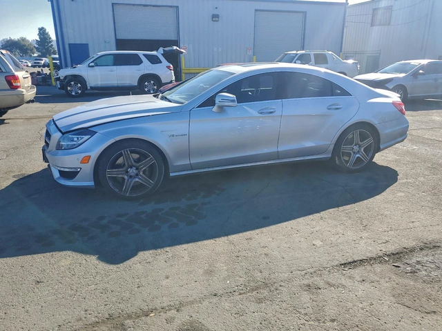 Mercedes-Benz CLS 63 AMG - автомобили, коли, обяви за нови и употребявани 0