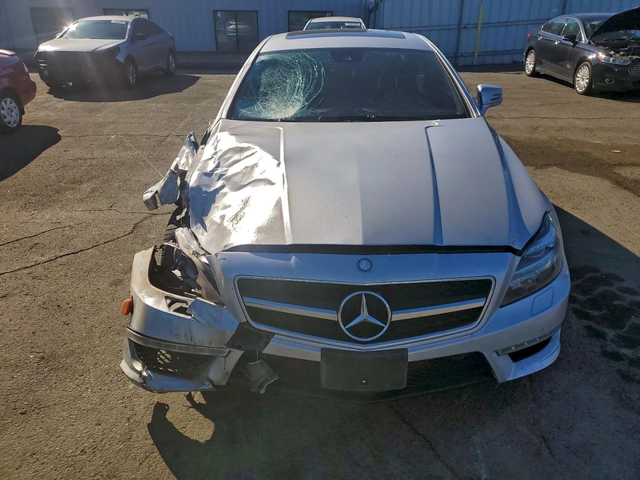 Mercedes-Benz CLS 63 AMG - автомобили, коли, обяви за нови и употребявани 5