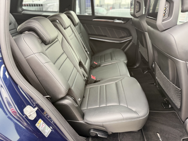 Mercedes-Benz CLS 63 AMG 2019г* 137.000КМ* Сервизна* 6+ 1* Full Max* - автомобили, коли, обяви за нови и употребявани 12