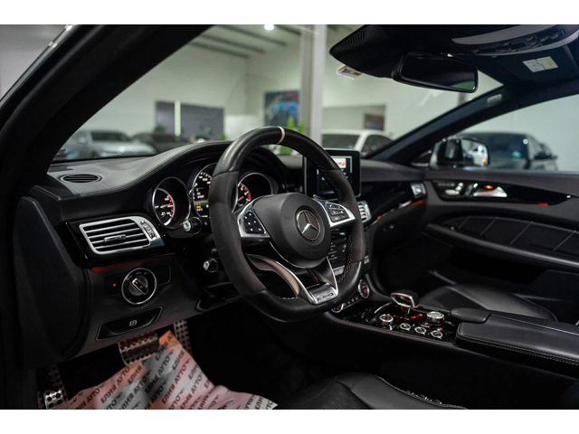 Mercedes-Benz CLS 63 AMG V8 BITURBO FACELIFT DISTRONIC H&K ЛИЗИНГ 100% - автомобили, коли, обяви за нови и употребявани 11
