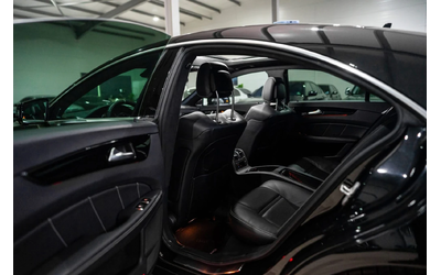 Mercedes-Benz CLS 63 AMG V8 BITURBO FACELIFT DISTRONIC H&K ЛИЗИНГ 100% - автомобили, коли, обяви за нови и употребявани 14