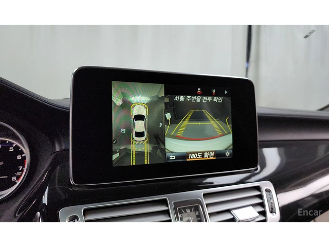 Mercedes-Benz CLS 63 AMG 4MATIC* HARMAN/KARDON* 360 CAM* DISTRONIC* ОБДУХ - автомобили, коли, обяви за нови и употребявани 13