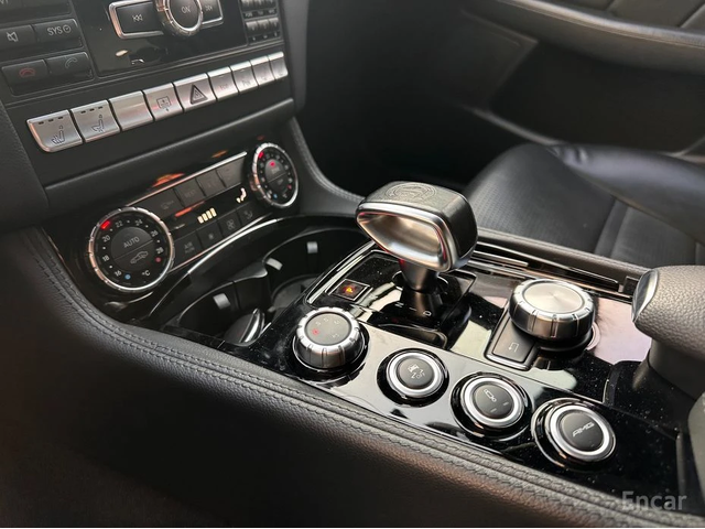 Mercedes-Benz CLS 63 AMG * ПОДГРЕВ* ОБДУХВАНЕ* ШИБИДАХ* КАМЕРА* FULL* - автомобили, коли, обяви за нови и употребявани 12