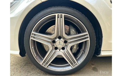 mercedes-benz-cls-63-amg - 5