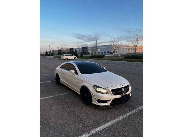 Mercedes-Benz CLS 63 AMG CARFAX/ЛЕНТИ/ПОДГРЕВ/ОБДУХ/ПАНОРАМА - автомобили, коли, обяви за нови и употребявани 1