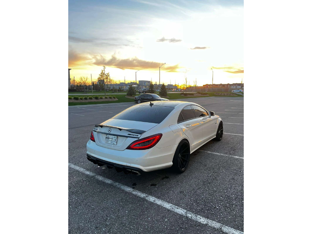 Mercedes-Benz CLS 63 AMG CARFAX/ЛЕНТИ/ПОДГРЕВ/ОБДУХ/ПАНОРАМА - автомобили, коли, обяви за нови и употребявани 4