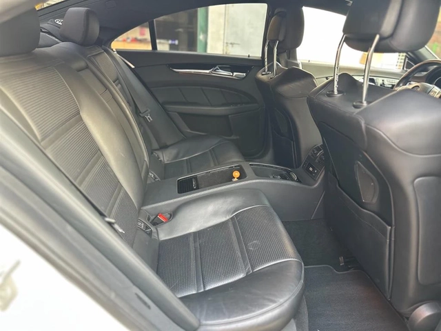 Mercedes-Benz CLS 63 AMG ОБДУХ| КАМЕРА| ОПЦИЯ ЗА ЛИЗИНГ - автомобили, коли, обяви за нови и употребявани 11