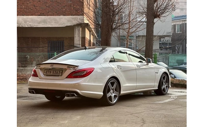 mercedes-benz-cls-63-amg - 2