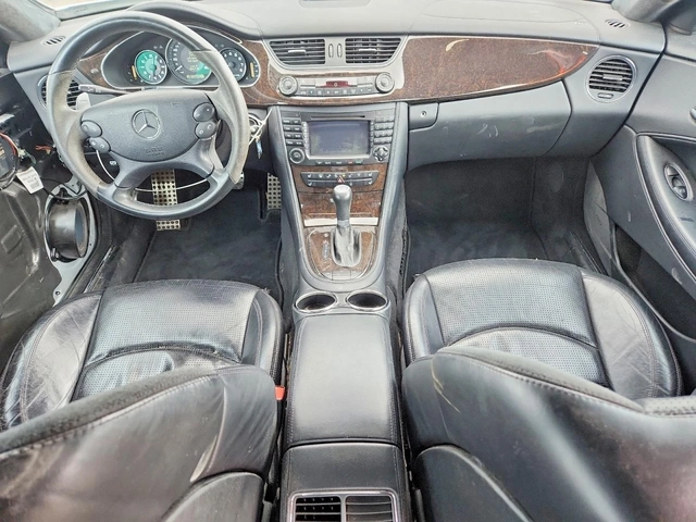 Mercedes-Benz CLS 63 AMG 6.3 AMG - автомобили, коли, обяви за нови и употребявани 4