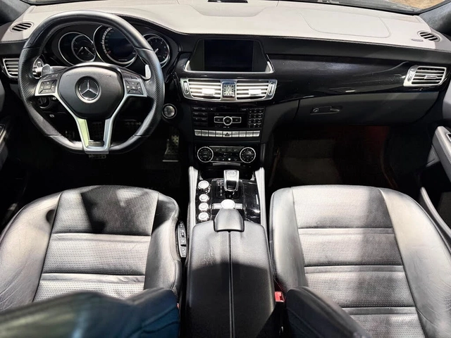 Mercedes-Benz CLS 63 AMG 4MATIC* КОЖА* ПОДГРЕВ* ОБДУХВ* BURMAST.* PANO* - автомобили, коли, обяви за нови и употребявани 4