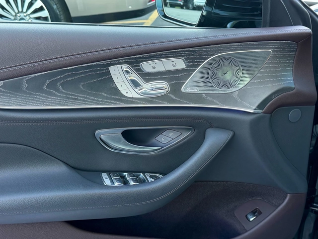 Mercedes-Benz CLS - автомобили, коли, обяви за нови и употребявани 5