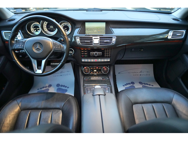 Mercedes-Benz CLS CLS 500 4Matic AMG Line - автомобили, коли, обяви за нови и употребявани 9