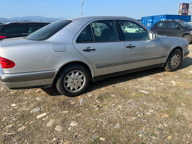 Mercedes-Benz E 200 E 200 ELEGANCE - автомобили, коли, обяви за нови и употребявани 3