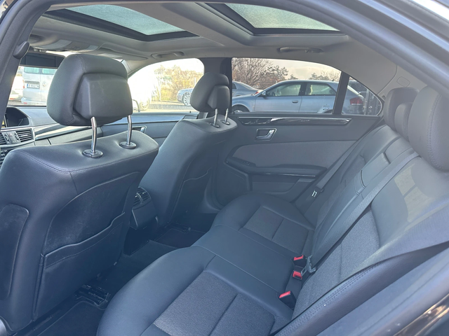 Mercedes-Benz E 200 AVANTGARDE* 184к.с* ПАНОРАМА* НАВИ - автомобили, коли, обяви за нови и употребявани 10