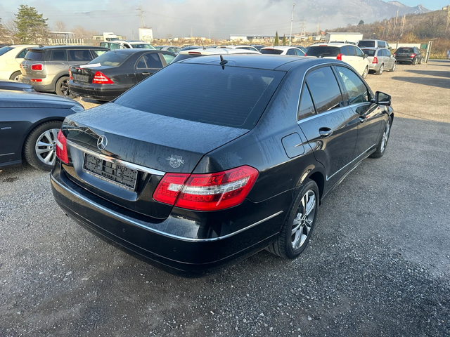 Mercedes-Benz E 200 AVANTGARDE* 184к.с* ПАНОРАМА* НАВИ - автомобили, коли, обяви за нови и употребявани 12